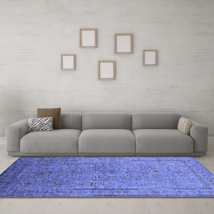 Machine Washable Oriental Blue Industrial Rug in a Living Room, wshurb2703blu