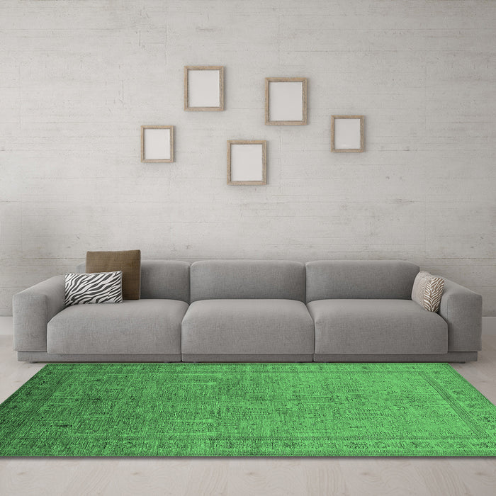 Machine Washable Oriental Emerald Green Industrial Area Rugs in a Living Room,, wshurb2703emgrn