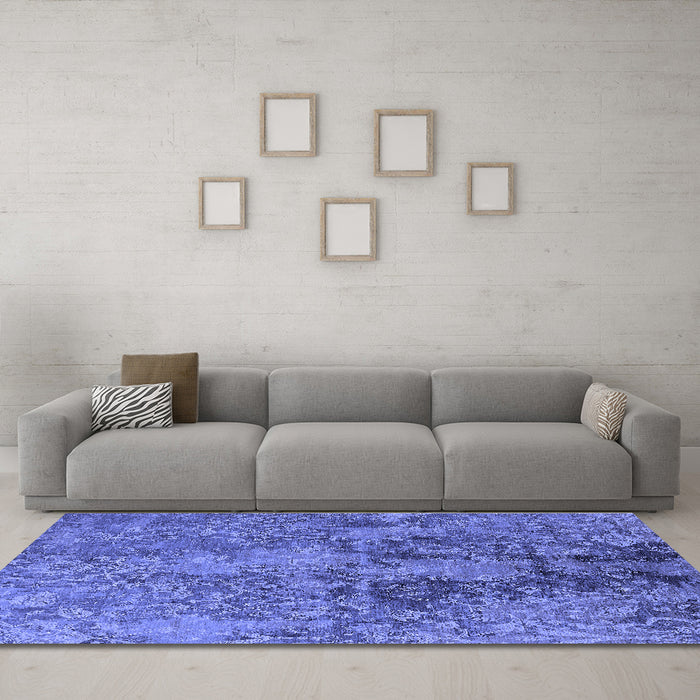Machine Washable Oriental Blue Industrial Rug in a Living Room, wshurb2704blu