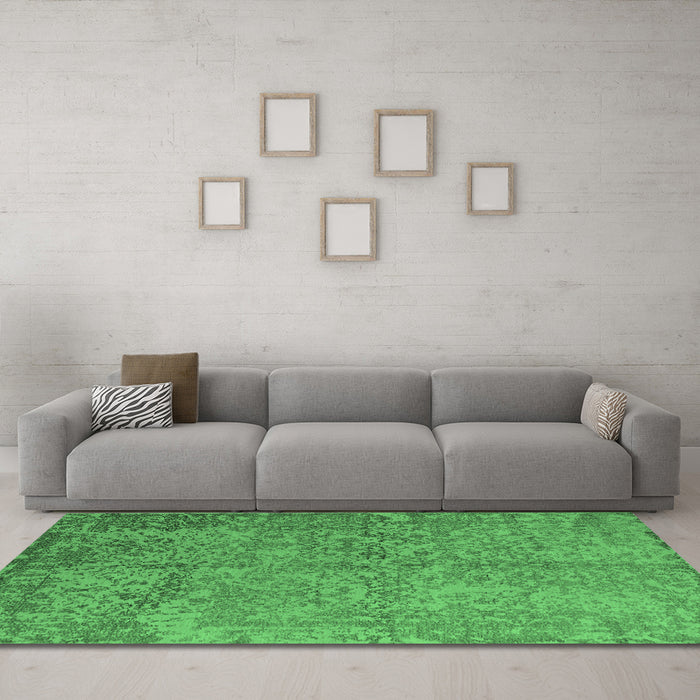 Machine Washable Oriental Emerald Green Industrial Area Rugs in a Living Room,, wshurb2708emgrn