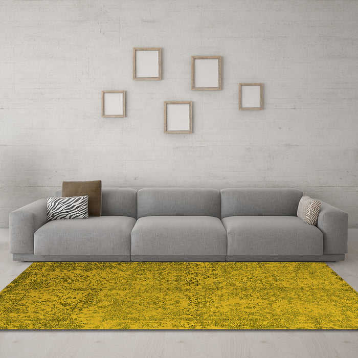Machine Washable Oriental Yellow Industrial Rug in a Living Room, wshurb2708yw