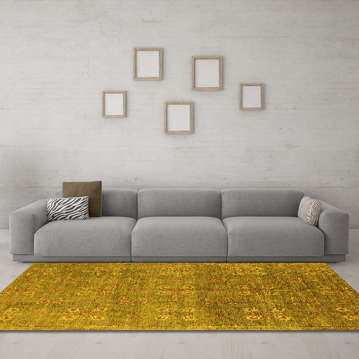 Machine Washable Oriental Yellow Industrial Rug in a Living Room, wshurb2709yw