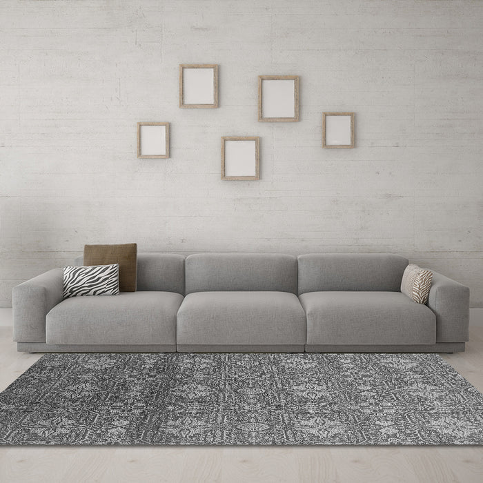 Machine Washable Oriental Gray Industrial Rug in a Living Room,, wshurb2710gry