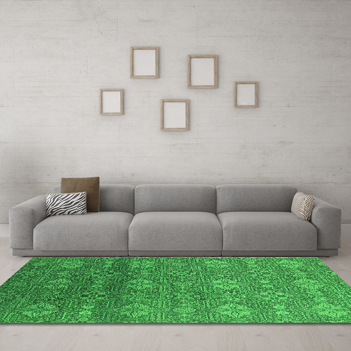 Machine Washable Oriental Green Industrial Area Rugs in a Living Room,, wshurb2710grn