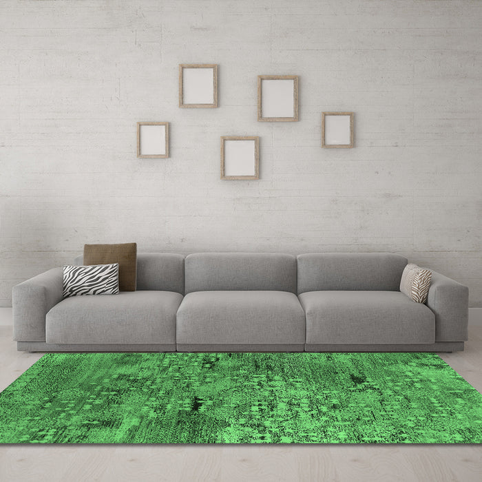Machine Washable Oriental Emerald Green Industrial Area Rugs in a Living Room,, wshurb2711emgrn