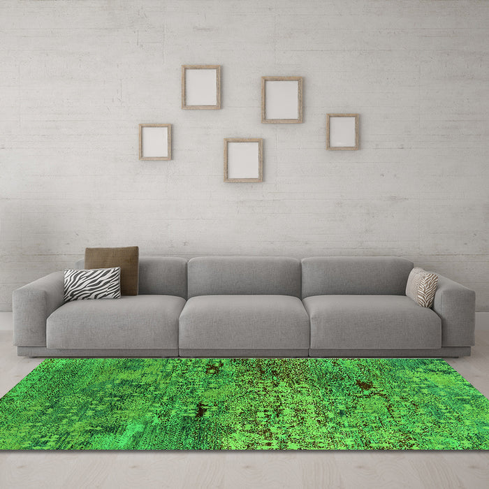 Machine Washable Oriental Green Industrial Area Rugs in a Living Room,, wshurb2711grn