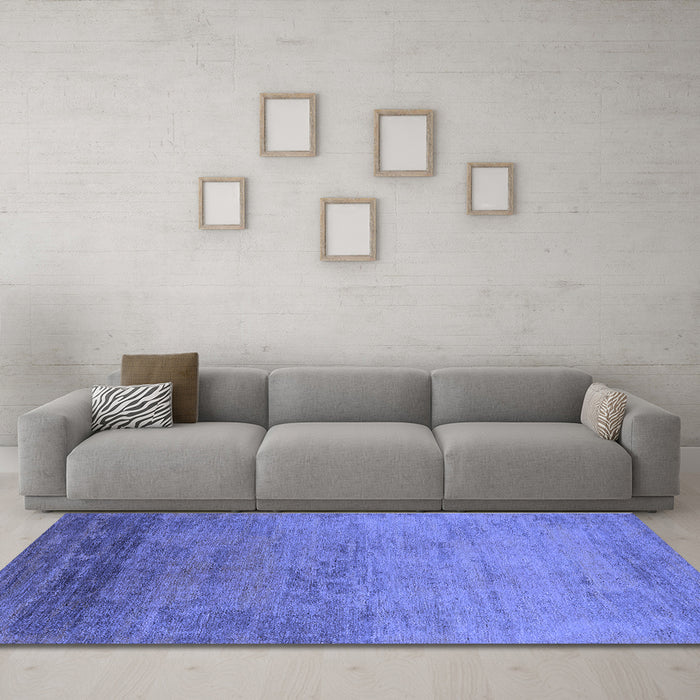Machine Washable Oriental Blue Industrial Rug in a Living Room, wshurb2713blu