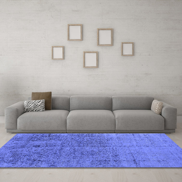 Machine Washable Oriental Blue Industrial Rug in a Living Room, wshurb2714blu