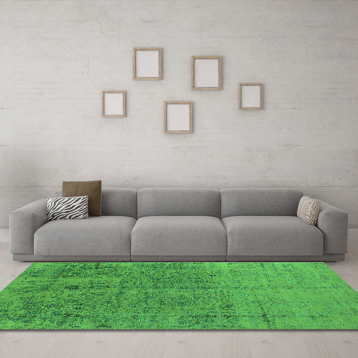 Machine Washable Oriental Green Industrial Area Rugs in a Living Room,, wshurb2714grn