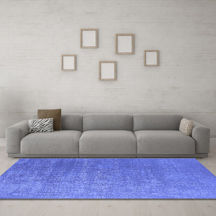 Machine Washable Oriental Blue Industrial Rug in a Living Room, wshurb2716blu
