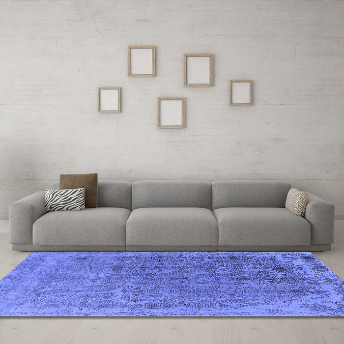 Machine Washable Oriental Blue Industrial Rug in a Living Room, wshurb2718blu