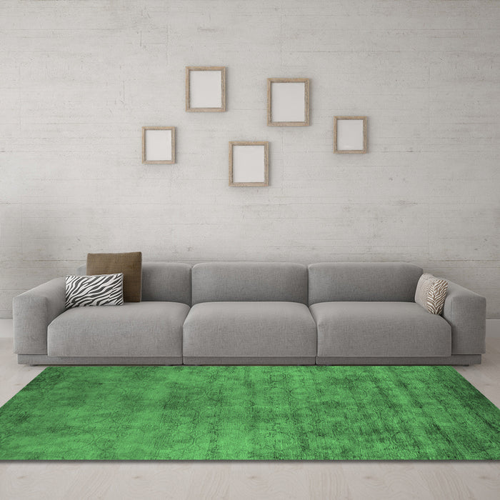 Machine Washable Oriental Emerald Green Industrial Area Rugs in a Living Room,, wshurb2719emgrn