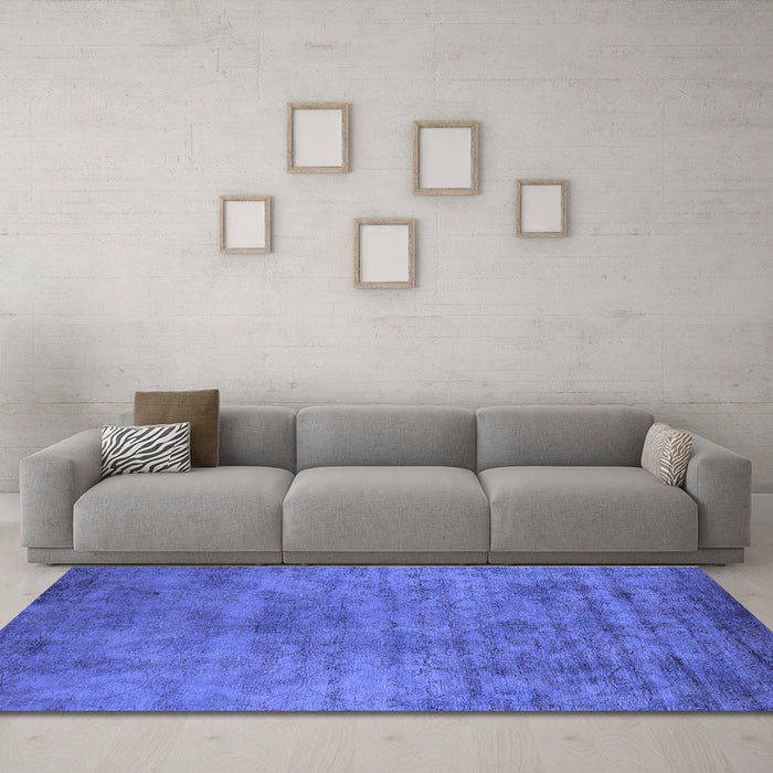 Machine Washable Oriental Blue Industrial Rug in a Living Room, wshurb2719blu