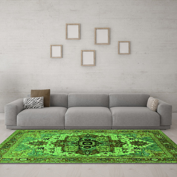 Machine Washable Oriental Green Industrial Area Rugs in a Living Room,, wshurb2723grn