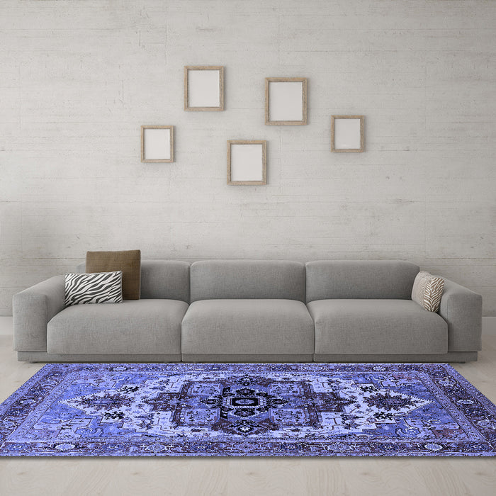Machine Washable Oriental Blue Industrial Rug in a Living Room, wshurb2723blu