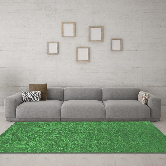 Machine Washable Oriental Emerald Green Industrial Area Rugs in a Living Room,, wshurb2724emgrn