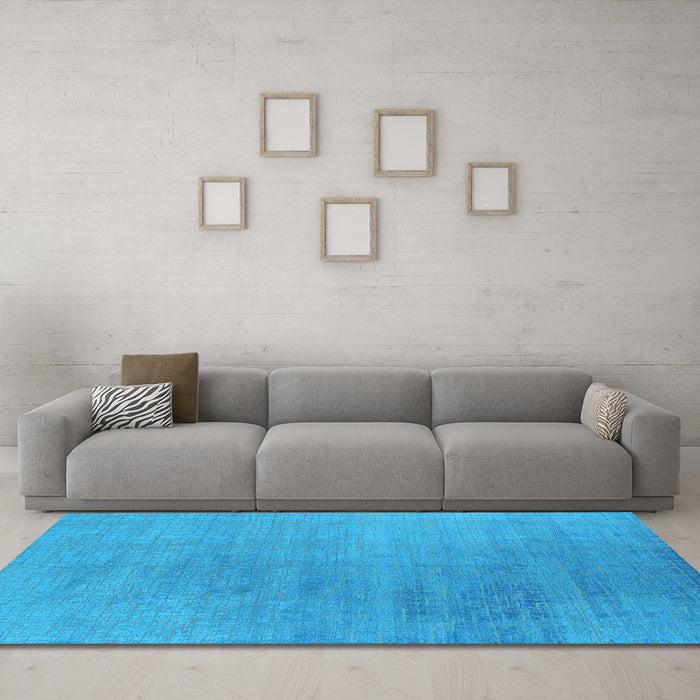 Machine Washable Oriental Light Blue Industrial Rug in a Living Room, wshurb2726lblu
