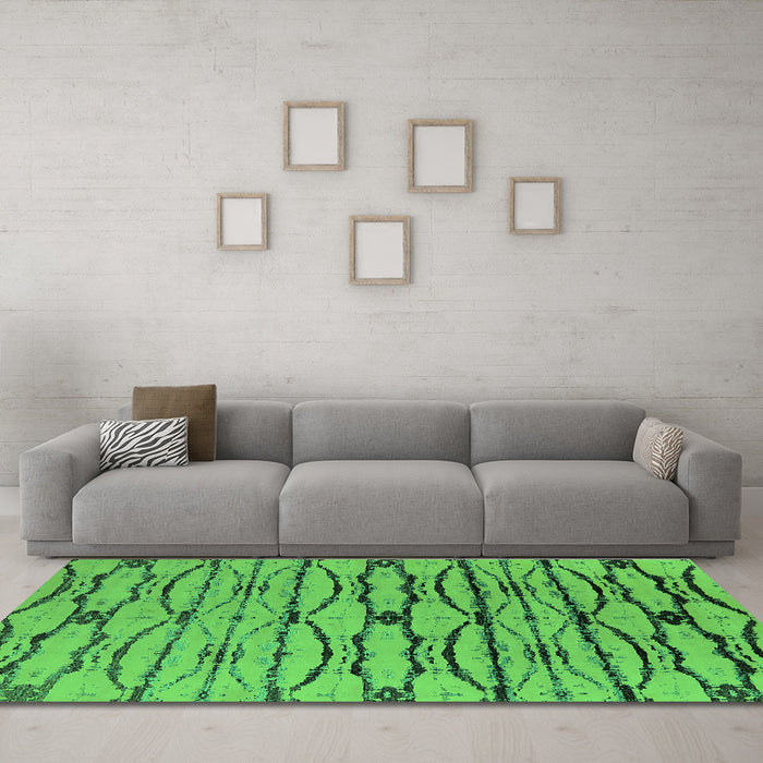 Machine Washable Oriental Green Industrial Area Rugs in a Living Room,, wshurb2729grn