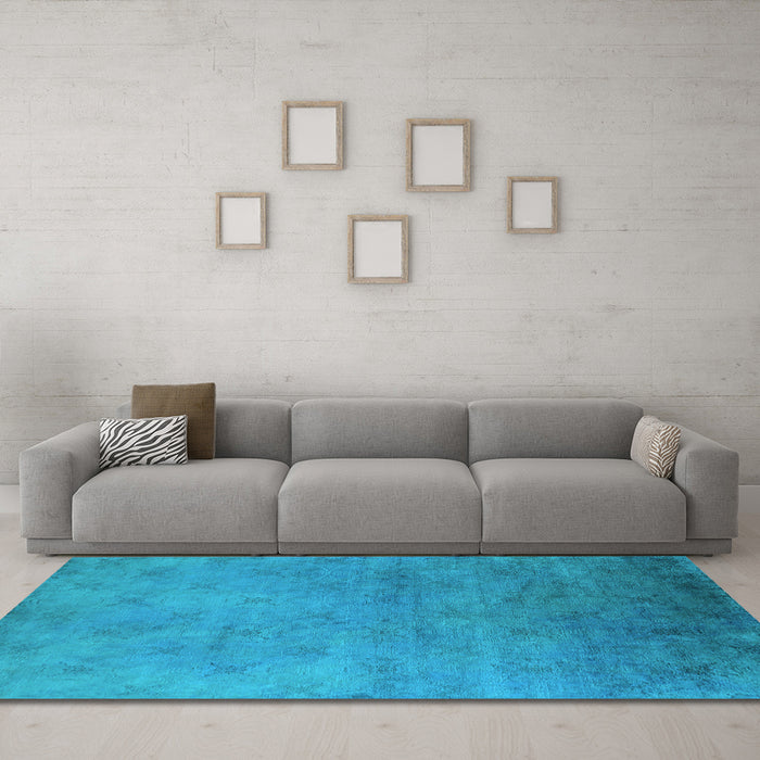 Machine Washable Oriental Light Blue Industrial Rug in a Living Room, wshurb2730lblu