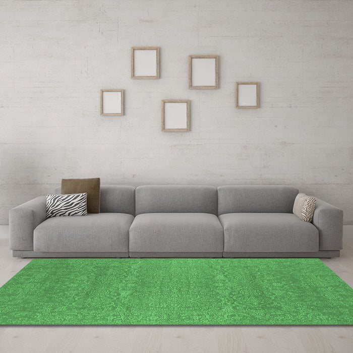 Machine Washable Oriental Emerald Green Industrial Area Rugs in a Living Room,, wshurb2731emgrn