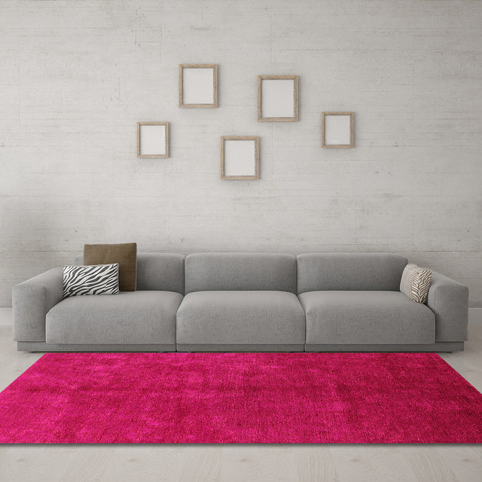Machine Washable Oriental Pink Industrial Rug in a Living Room, wshurb2736pnk