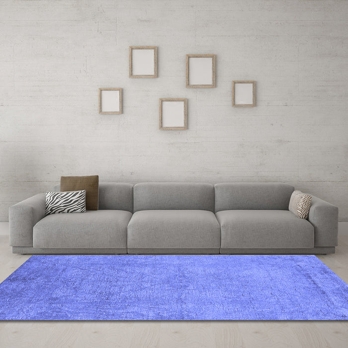 Machine Washable Oriental Blue Industrial Rug in a Living Room, wshurb2737blu