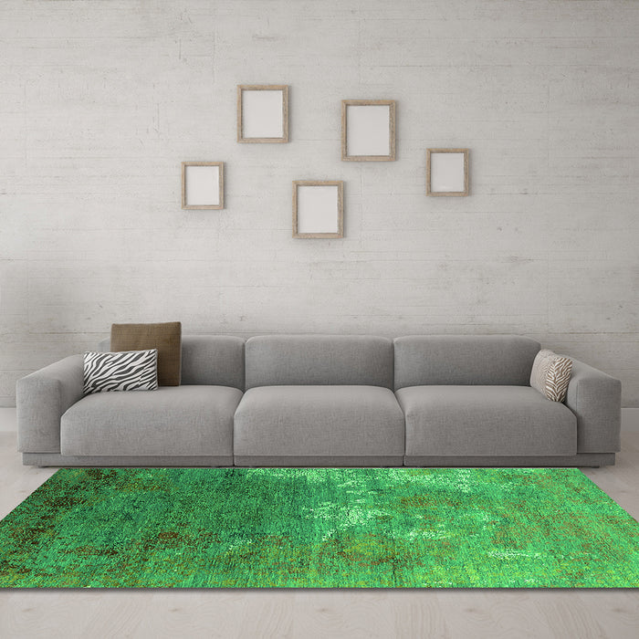 Machine Washable Oriental Green Industrial Area Rugs in a Living Room,, wshurb2738grn