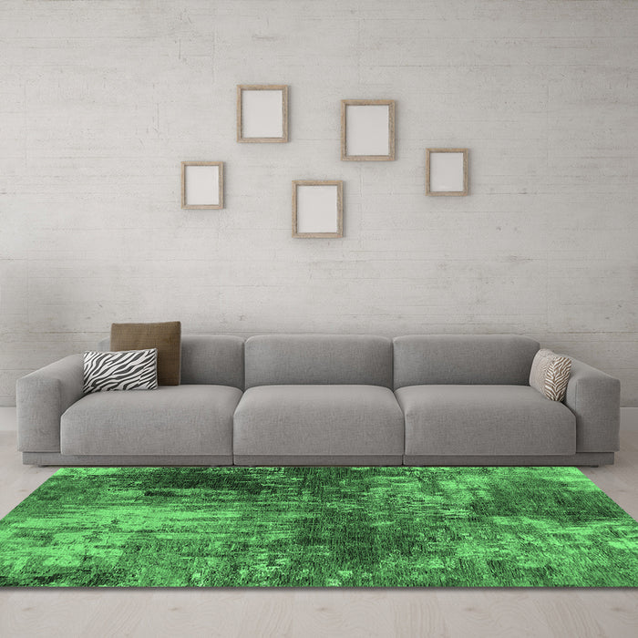 Machine Washable Oriental Emerald Green Industrial Area Rugs in a Living Room,, wshurb2739emgrn
