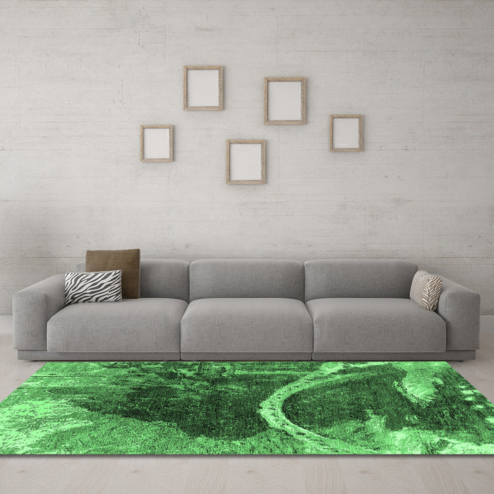 Machine Washable Oriental Emerald Green Industrial Area Rugs in a Living Room,, wshurb2740emgrn