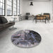 Round Mid-Century Modern Black Oriental Rug in a Office, urb2741