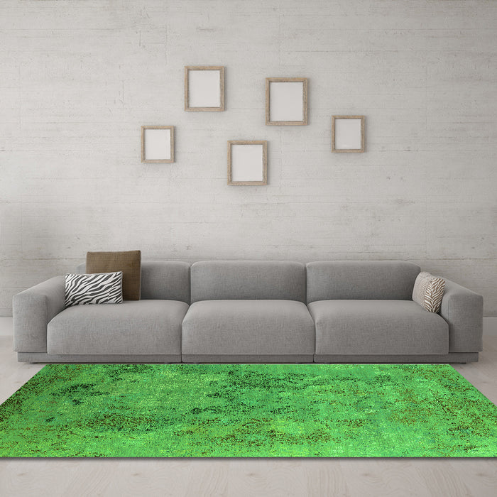 Machine Washable Oriental Green Industrial Area Rugs in a Living Room,, wshurb2760grn