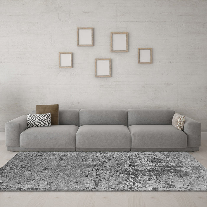 Machine Washable Oriental Gray Industrial Rug in a Living Room,, wshurb2764gry