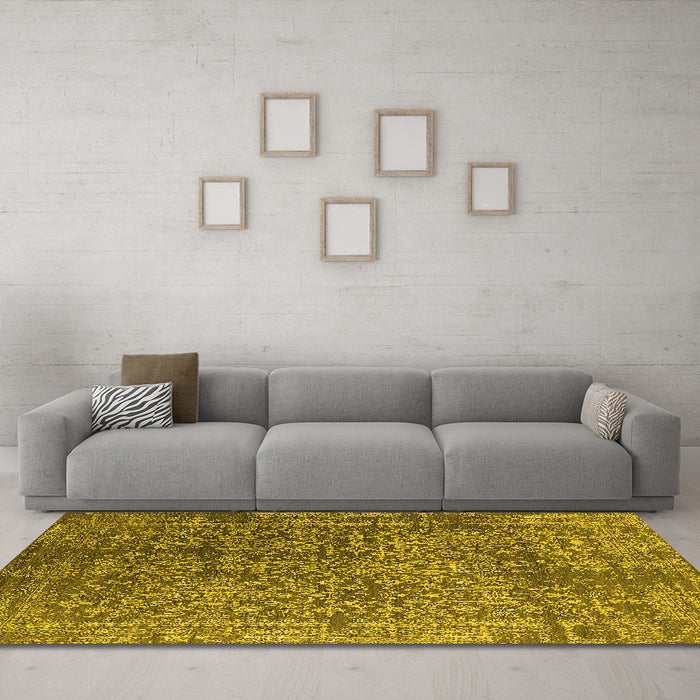 Machine Washable Oriental Yellow Industrial Rug in a Living Room, wshurb2766yw