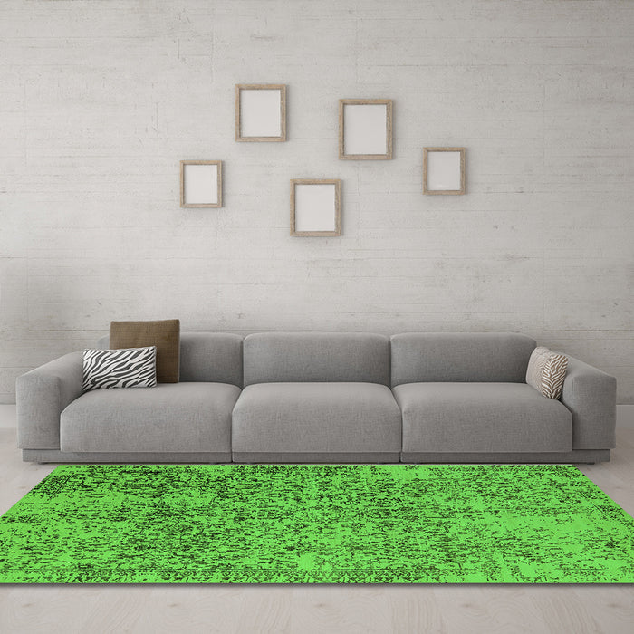 Machine Washable Oriental Green Industrial Area Rugs in a Living Room,, wshurb2768grn