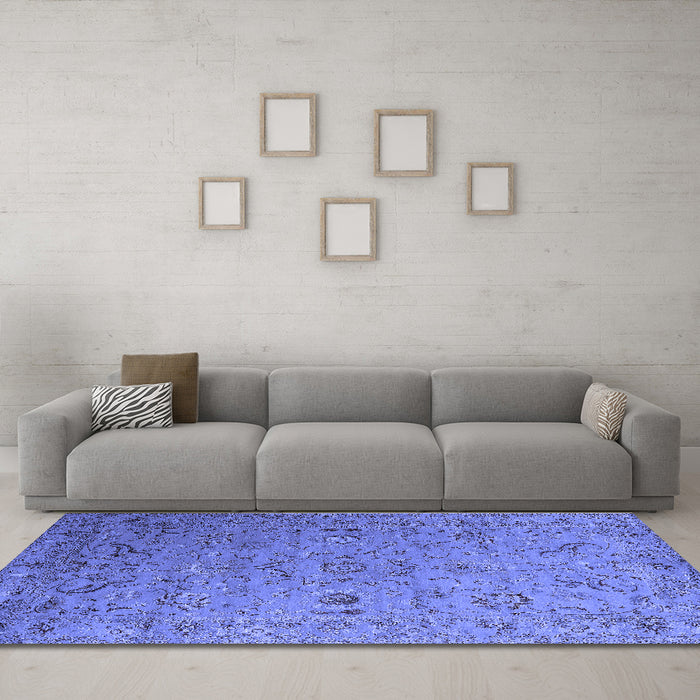 Machine Washable Oriental Blue Industrial Rug in a Living Room, wshurb2770blu