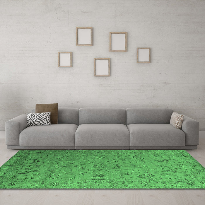 Machine Washable Oriental Emerald Green Industrial Area Rugs in a Living Room,, wshurb2770emgrn