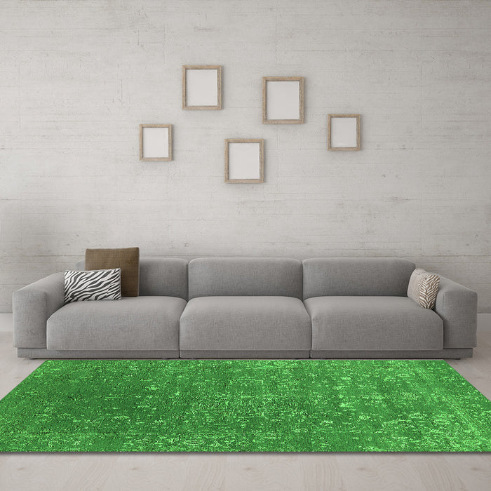 Machine Washable Oriental Green Industrial Area Rugs in a Living Room,, wshurb2772grn