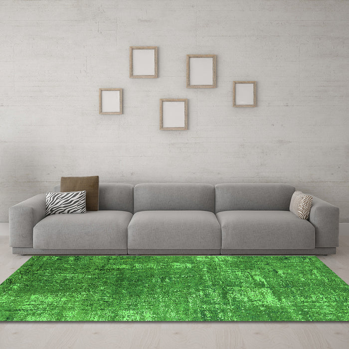 Machine Washable Oriental Green Industrial Area Rugs in a Living Room,, wshurb2773grn