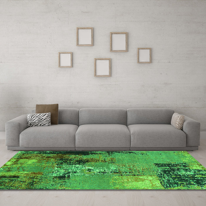 Machine Washable Oriental Green Industrial Area Rugs in a Living Room,, wshurb2777grn