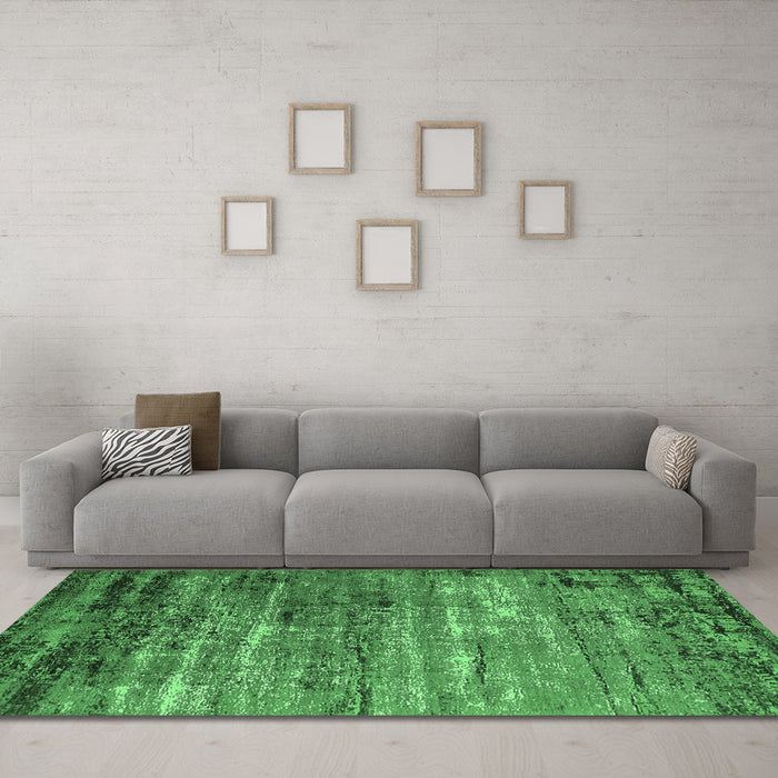 Machine Washable Oriental Emerald Green Industrial Area Rugs in a Living Room,, wshurb2778emgrn