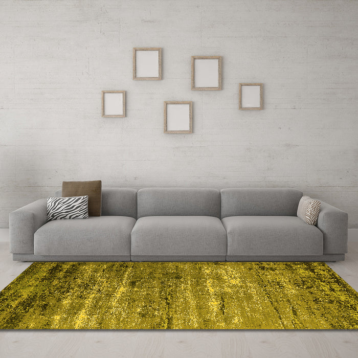 Machine Washable Oriental Yellow Industrial Rug in a Living Room, wshurb2778yw