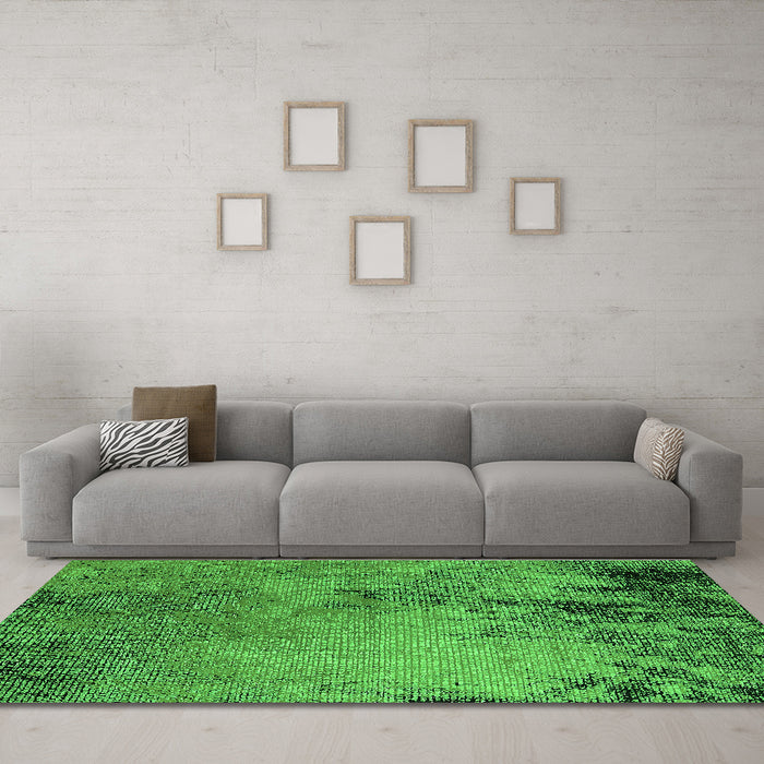 Machine Washable Oriental Green Industrial Area Rugs in a Living Room,, wshurb2780grn