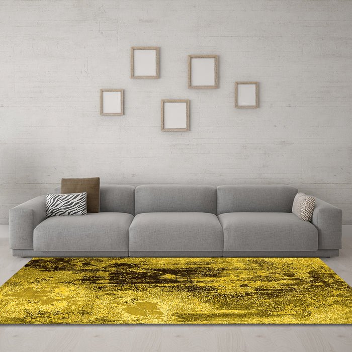 Machine Washable Oriental Yellow Industrial Rug in a Living Room, wshurb2783yw
