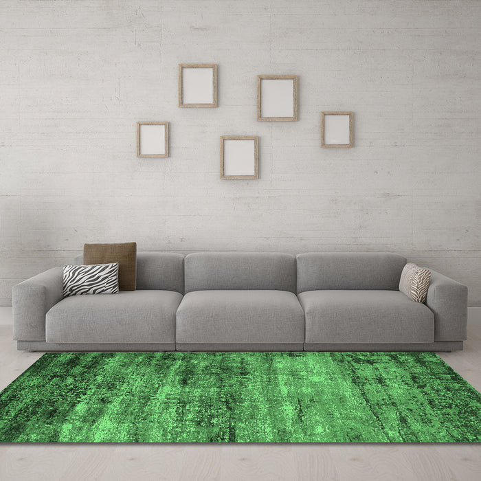 Machine Washable Oriental Emerald Green Industrial Area Rugs in a Living Room,, wshurb2786emgrn