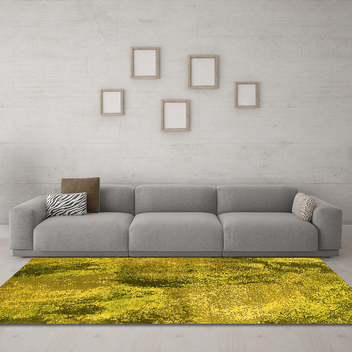 Machine Washable Oriental Yellow Industrial Rug in a Living Room, wshurb2788yw
