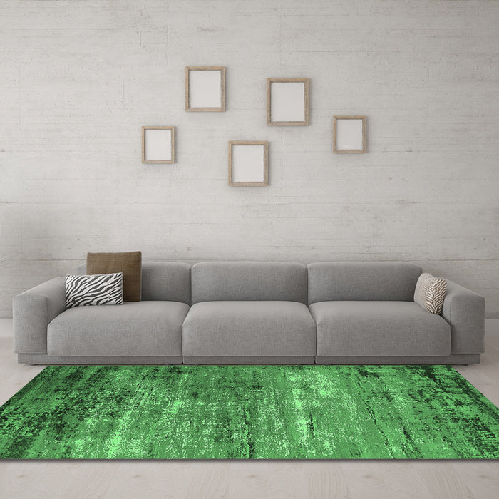 Machine Washable Oriental Emerald Green Industrial Area Rugs in a Living Room,, wshurb2789emgrn