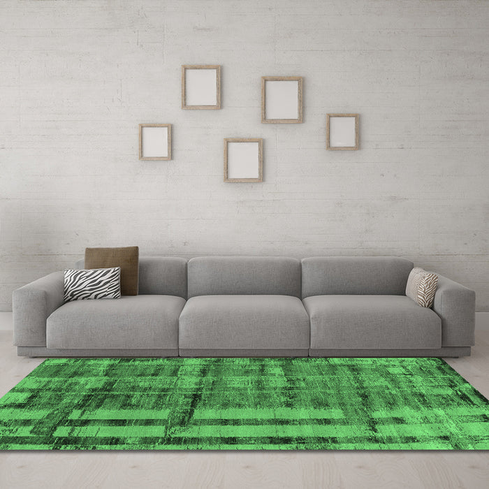 Machine Washable Oriental Emerald Green Industrial Area Rugs in a Living Room,, wshurb2798emgrn