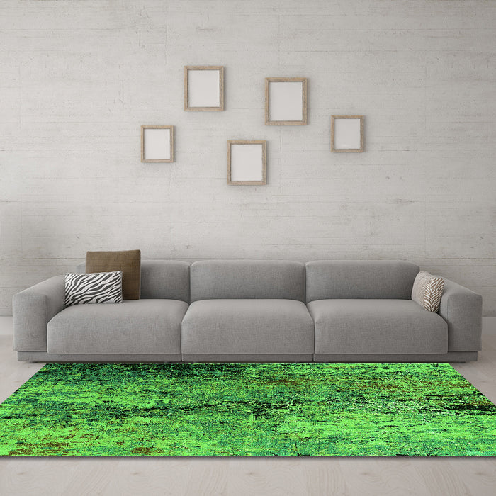 Machine Washable Oriental Green Industrial Area Rugs in a Living Room,, wshurb2799grn