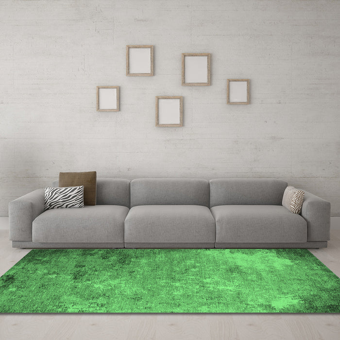 Machine Washable Oriental Emerald Green Industrial Area Rugs in a Living Room,, wshurb2800emgrn