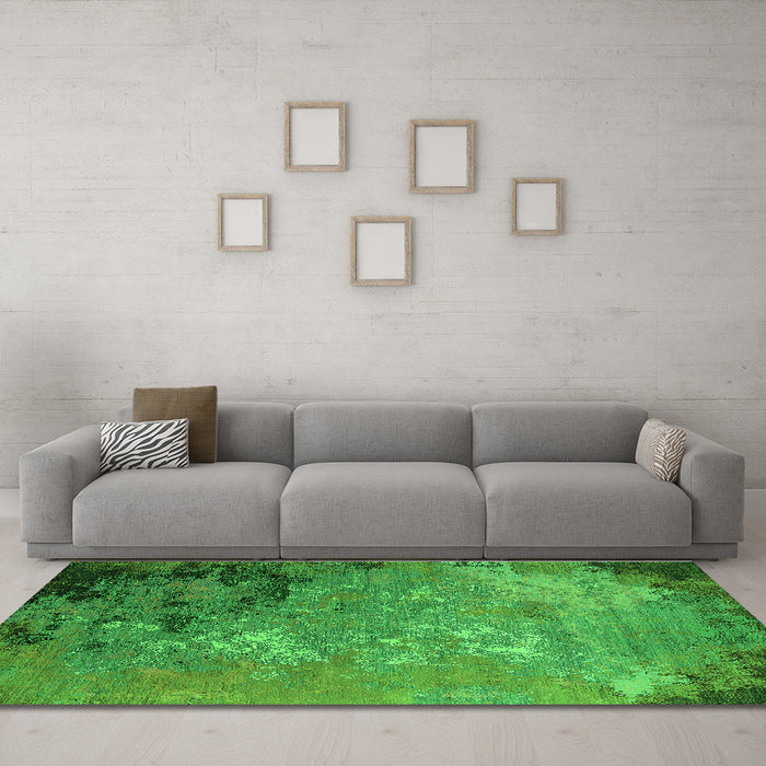Machine Washable Oriental Green Industrial Area Rugs in a Living Room,, wshurb2801grn
